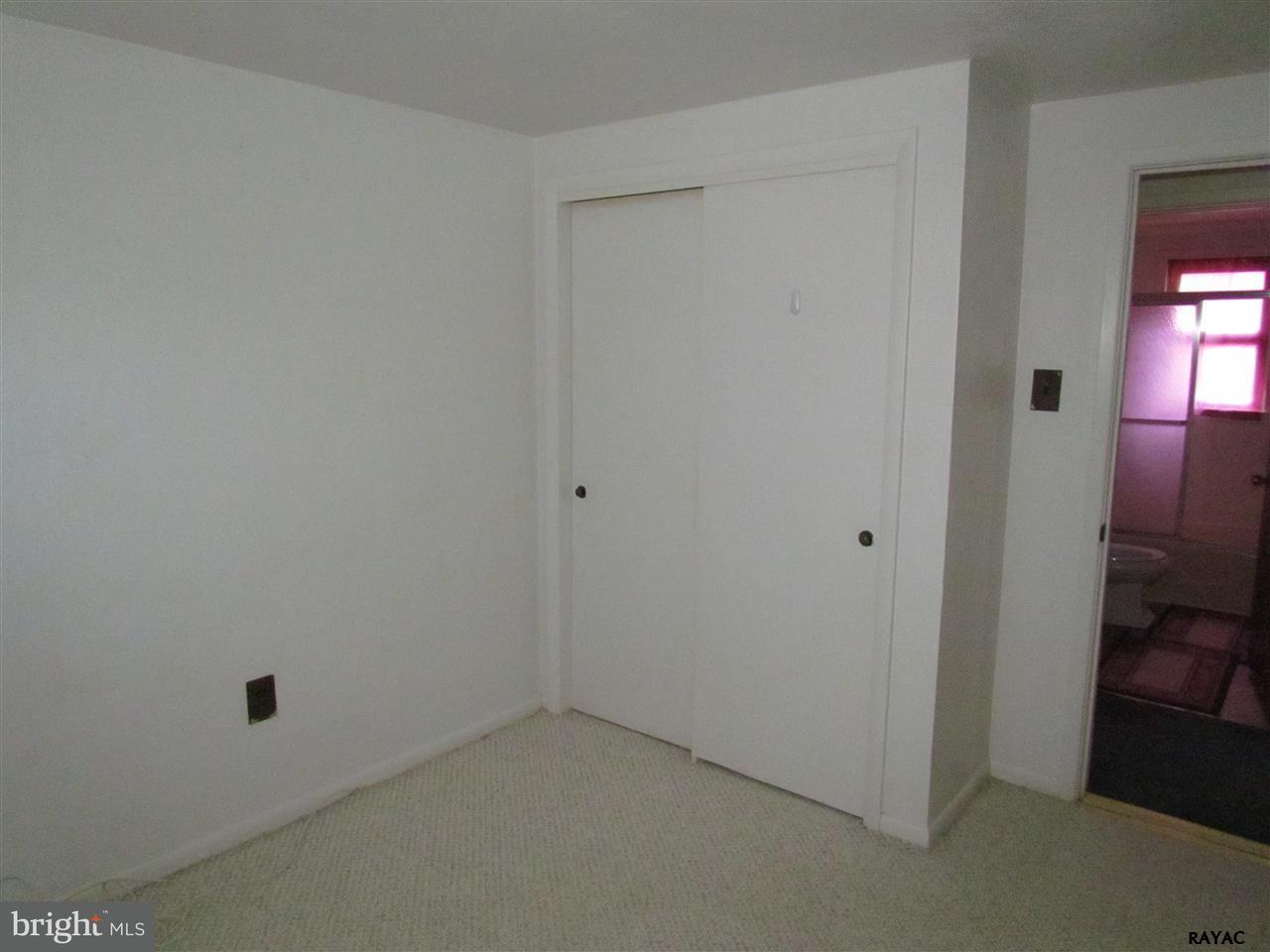 2080 Teslin Road York, PA 17404 - Photo 16 of 28