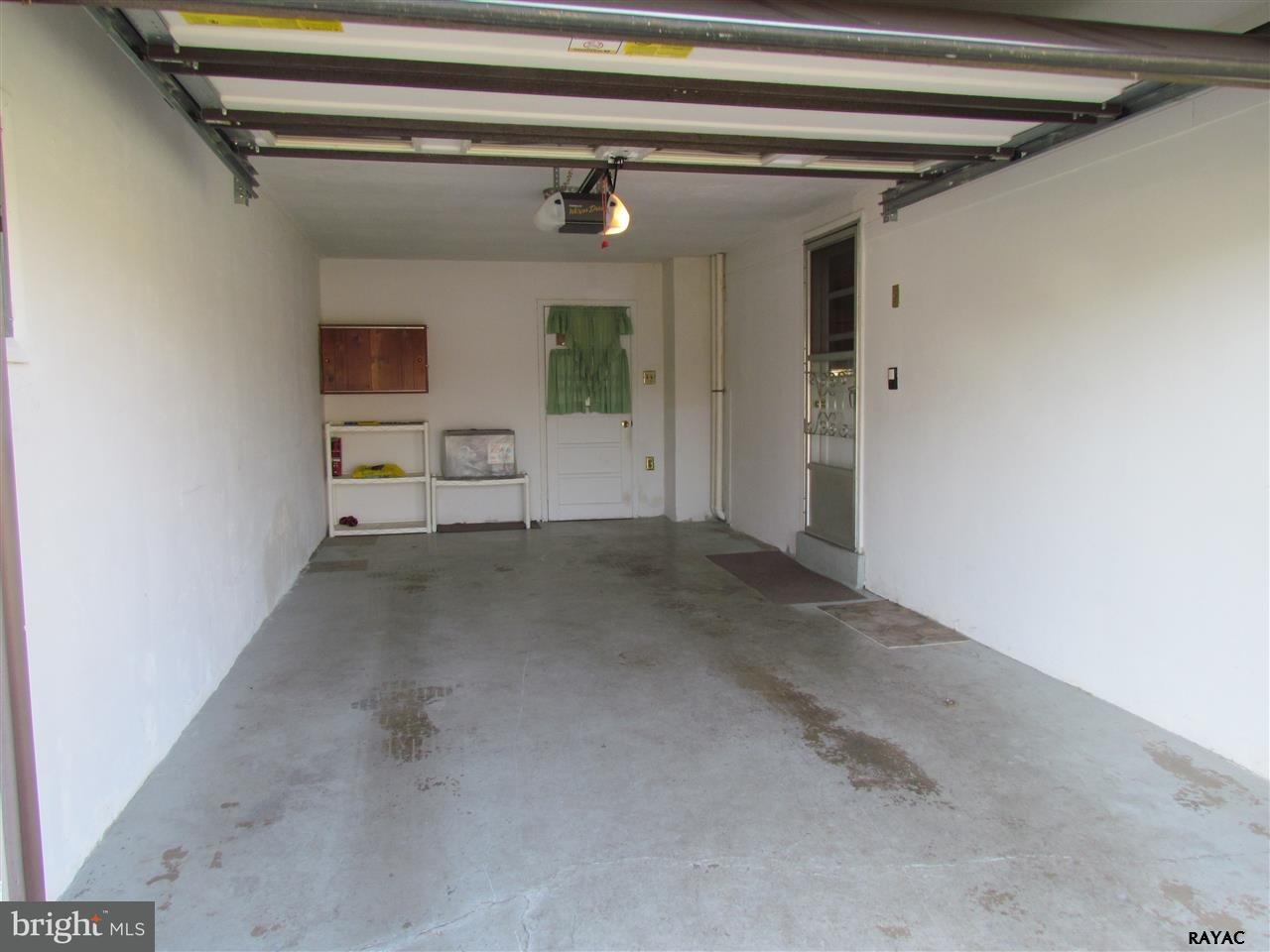 2080 Teslin Road York, PA 17404 - Photo 25 of 28