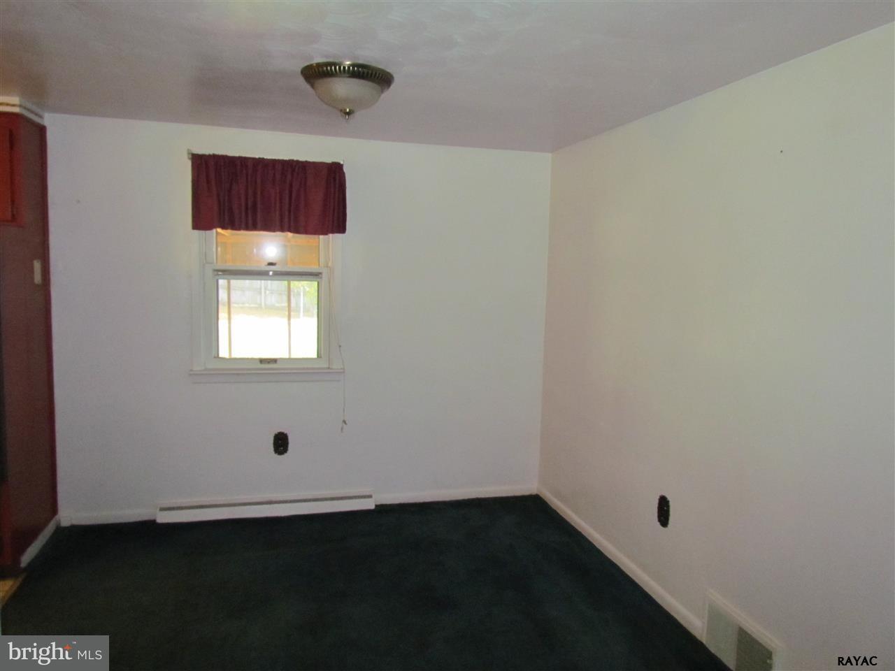 2080 Teslin Road York, PA 17404 - Photo 5 of 28