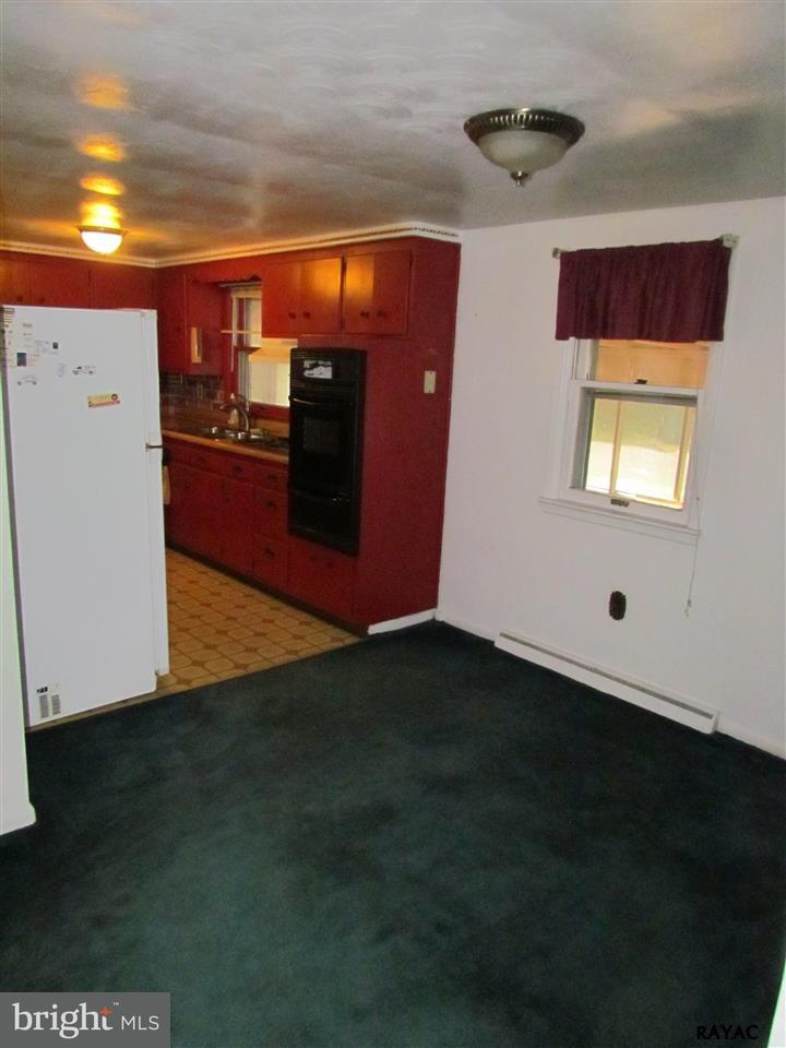 2080 Teslin Road York, PA 17404 - Photo 6 of 28