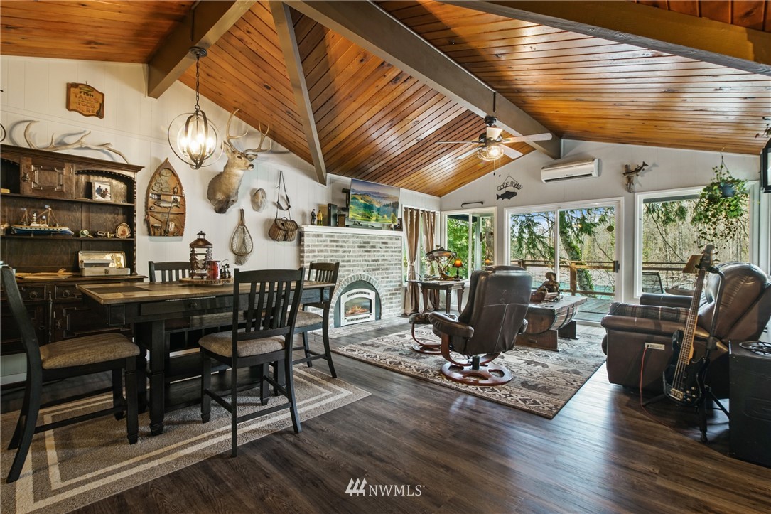 43825 Fir Road Gold Bar, WA 98251 - Photo 2 of 35 a living room with furniture and wooden floor