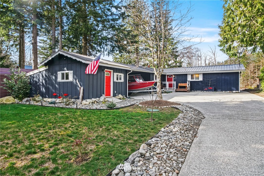 43825 Fir Road Gold Bar, WA 98251 - Photo 3 of 35 a front view of house with yard and green space