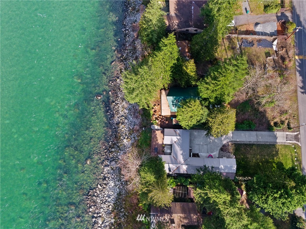 43825 Fir Road Gold Bar, WA 98251 - Photo 32 of 35 an aerial view of a house with a yard and garden