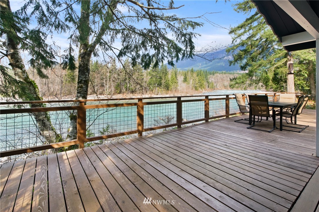 43825 Fir Road Gold Bar, WA 98251 - Photo 7 of 35 a view of outdoor space with seating area