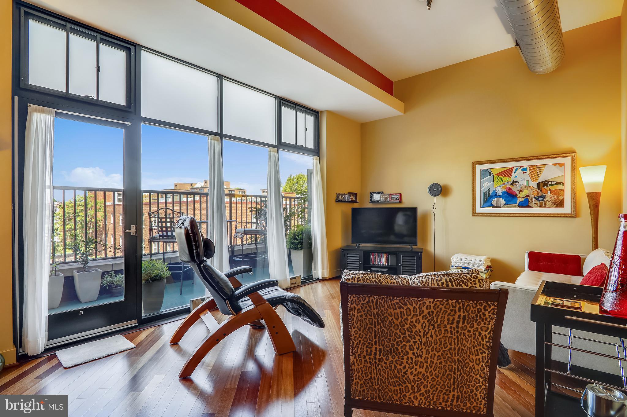 1701 Kalorama Road Northwest, Unit 414 Washington, DC 20009 - Photo 2 of 51