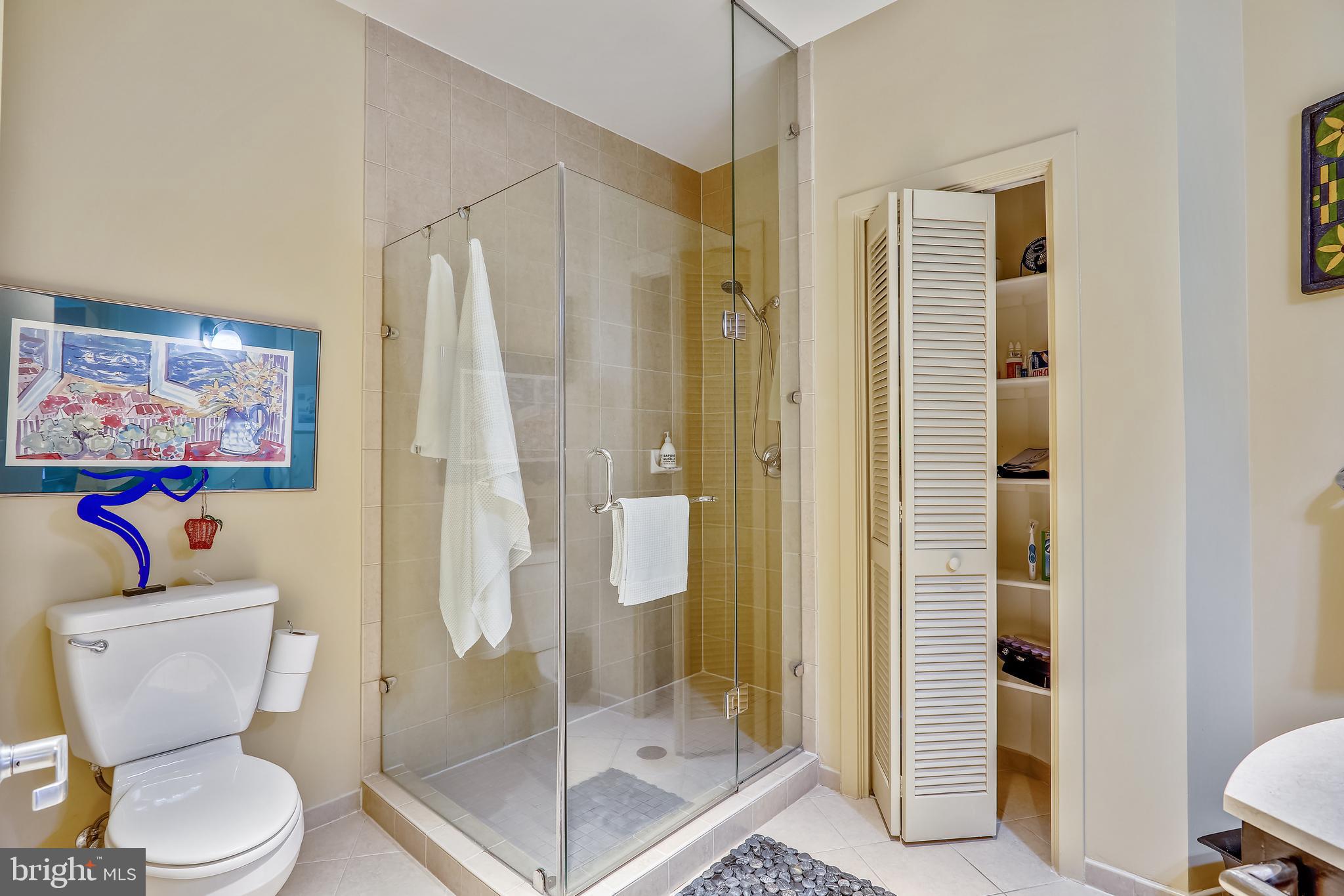 1701 Kalorama Road Northwest, Unit 414 Washington, DC 20009 - Photo 21 of 51