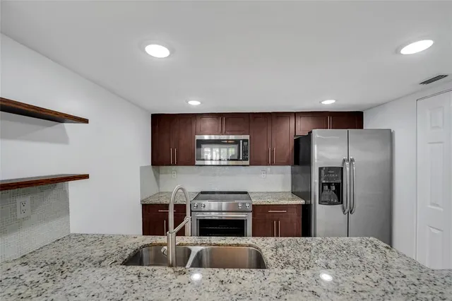 $3,500 | 4550 Southwest 68th Ct Circle, Unit 548, Miami, FL 33155