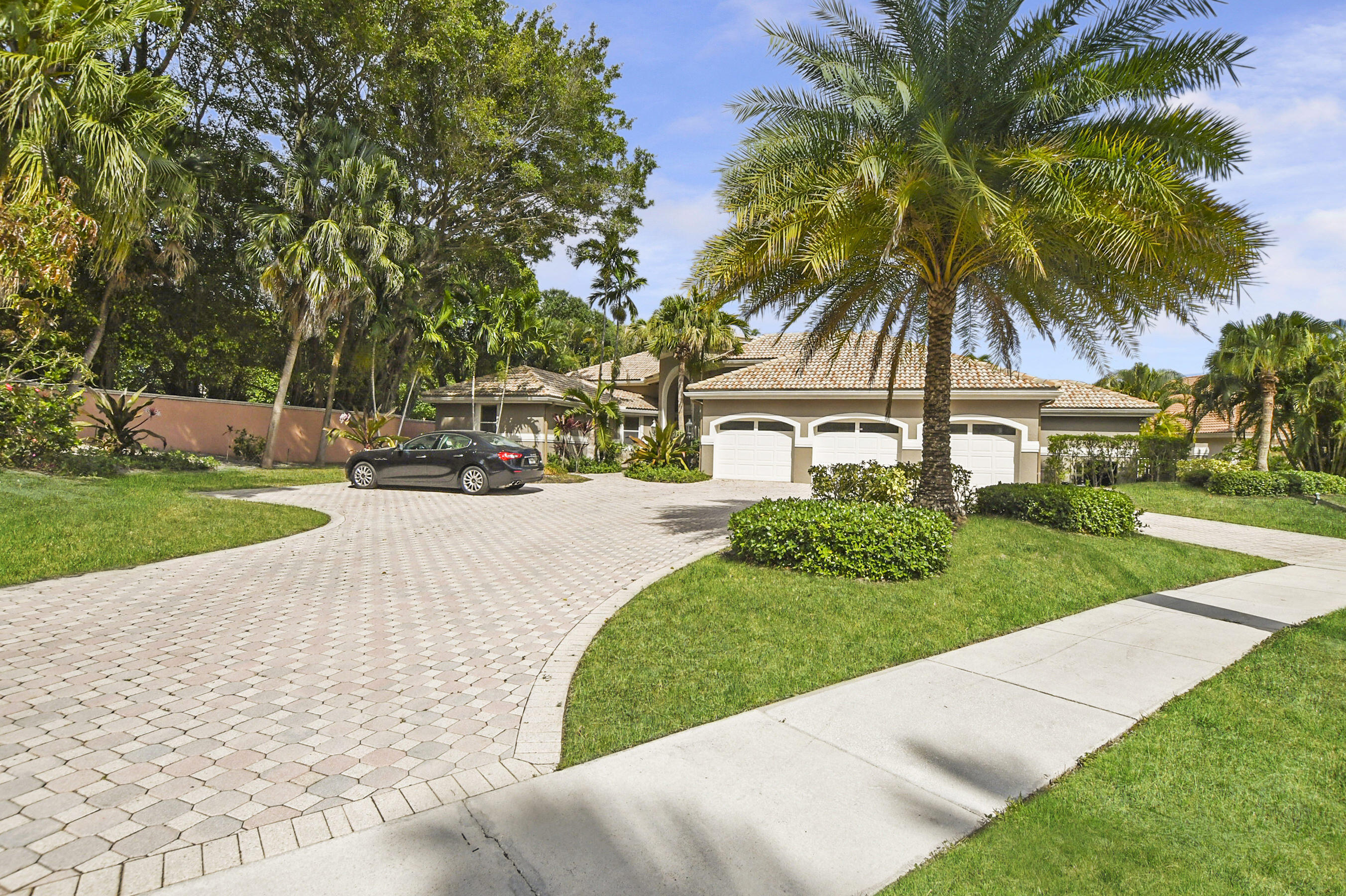 2550 Northwest 64th Boulevard Boca Raton, FL 33496 - Photo 2 of 58 02_ebf_2570
