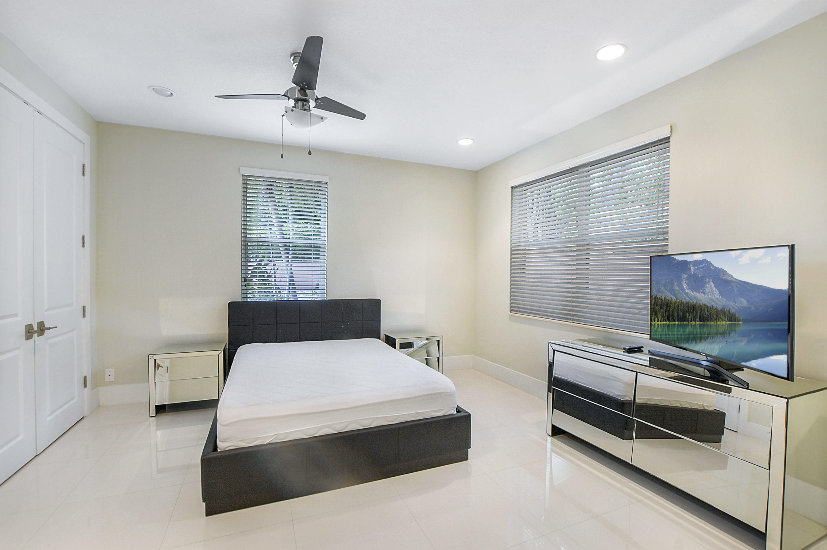 2550 Northwest 64th Boulevard Boca Raton, FL 33496 - Photo 43 of 58 37_ebf_2631
