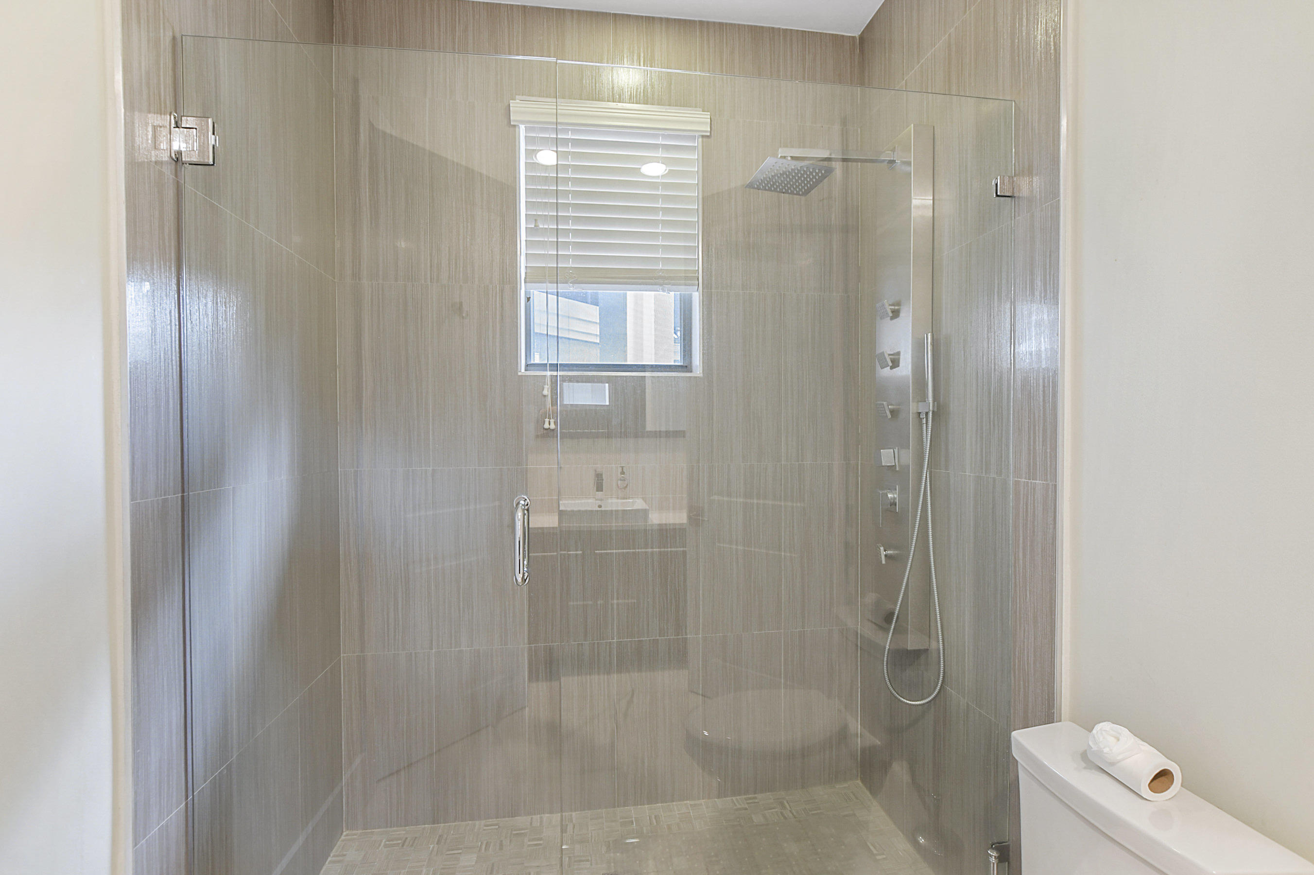 2550 Northwest 64th Boulevard Boca Raton, FL 33496 - Photo 44 of 58 38_ebf_2640