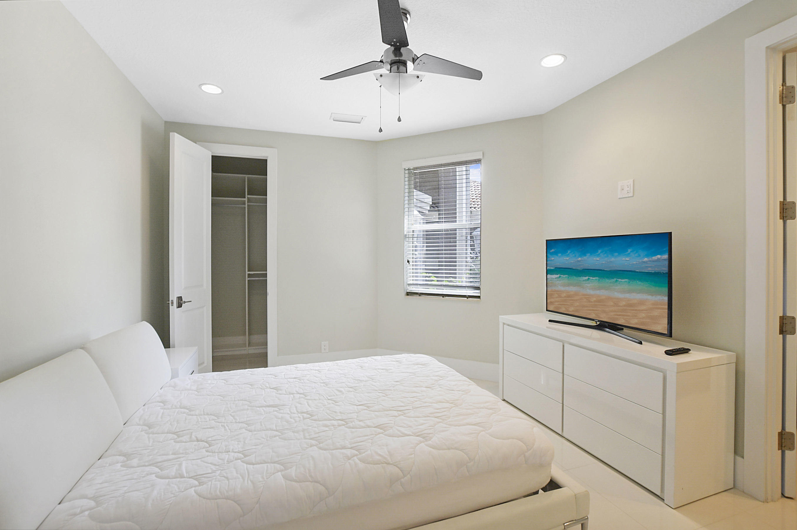 2550 Northwest 64th Boulevard Boca Raton, FL 33496 - Photo 48 of 58 42_ebf_2660