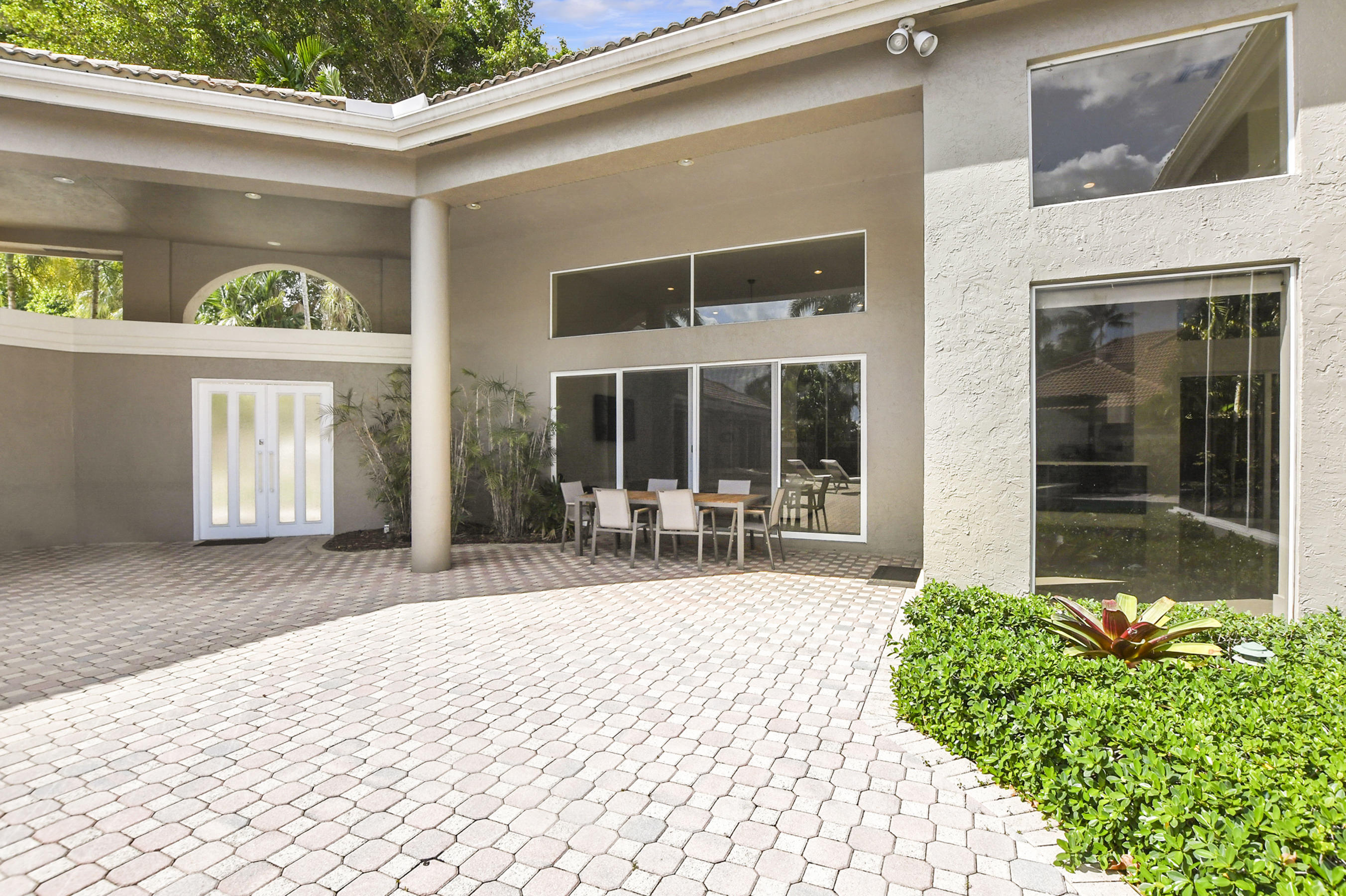 2550 Northwest 64th Boulevard Boca Raton, FL 33496 - Photo 5 of 58 06_ebf_2549