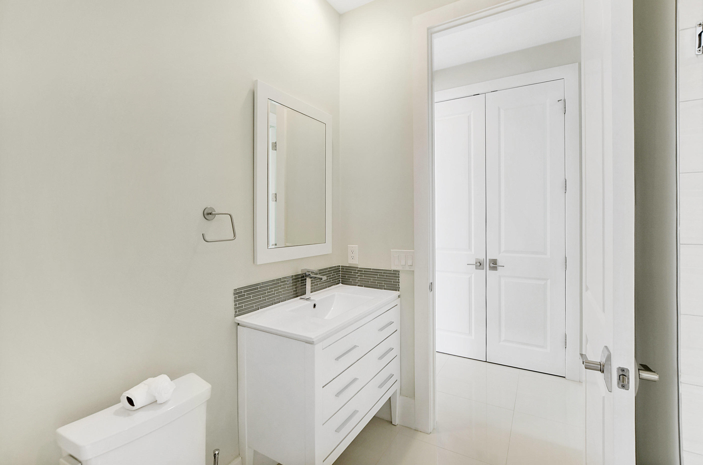 2550 Northwest 64th Boulevard Boca Raton, FL 33496 - Photo 51 of 58 45_ebf_2675