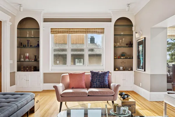 $1,250,000 | 3145 East Bde Maka Ska Parkway, Minneapolis, MN 55408