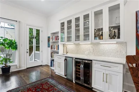 $1,275,000 | 5611 Annunciation Street, New Orleans, LA 70115