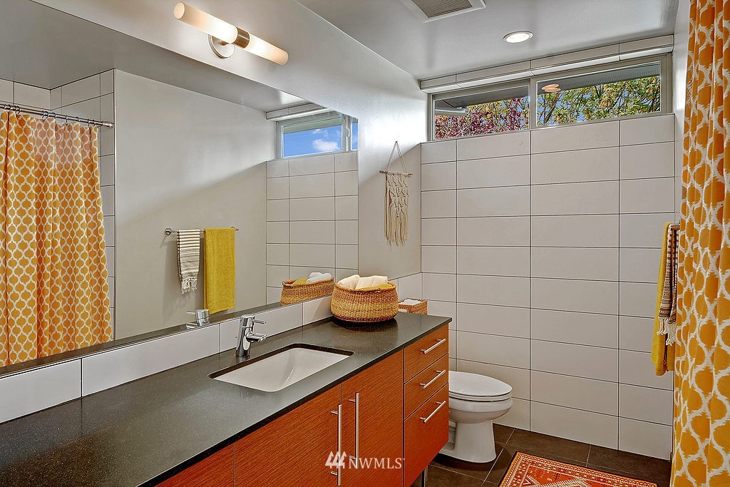 1436 26th Avenue Seattle, WA 98122 - Photo 15 of 17