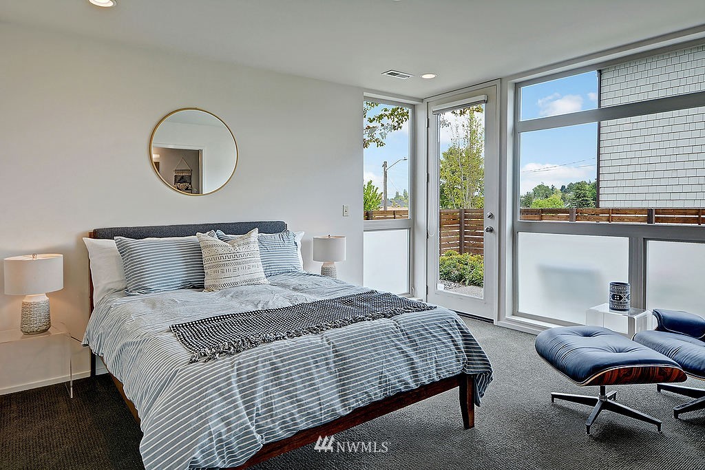 1436 26th Avenue Seattle, WA 98122 - Photo 9 of 17
