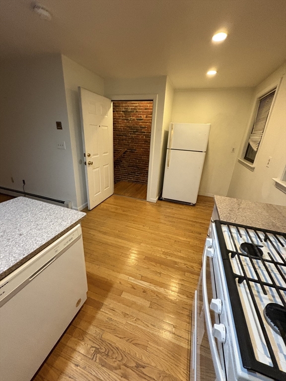 73-73A Hudson Street, Unit 3 Boston, MA 02111 - Photo 9 of 10