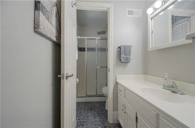 $330,000 | 1038 Essex Street, Liberty, MO 64068