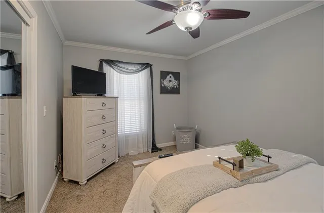 $330,000 | 1038 Essex Street, Liberty, MO 64068