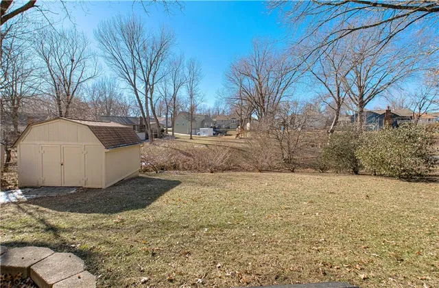 $330,000 | 1038 Essex Street, Liberty, MO 64068