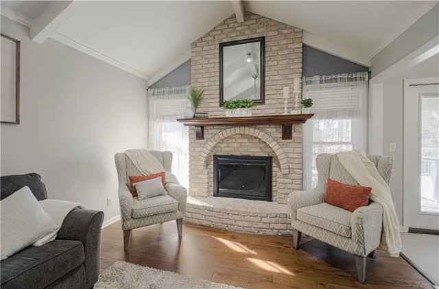 $330,000 | 1038 Essex Street, Liberty, MO 64068