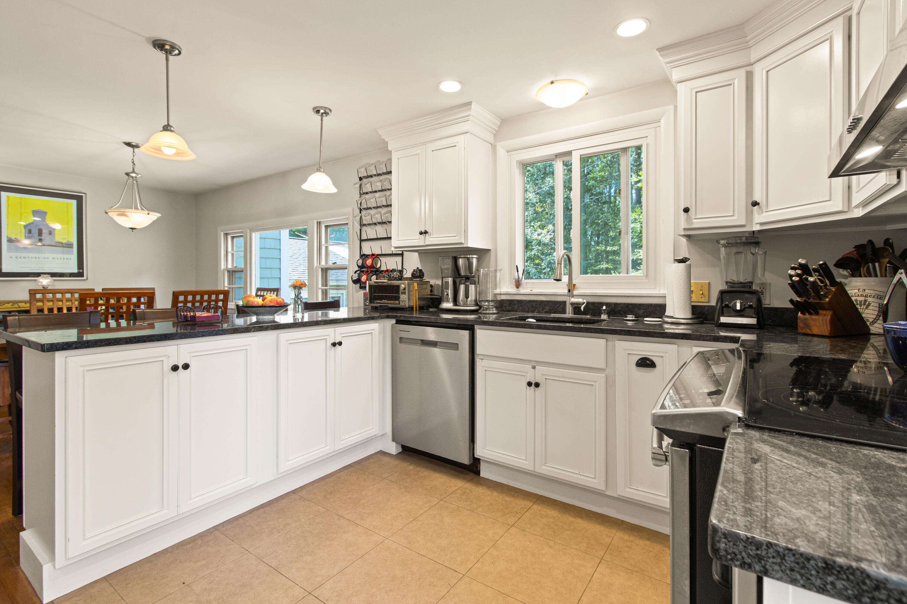 22 Tall Pine Road Cape Elizabeth, ME 04107 - Photo 5 of 35 5