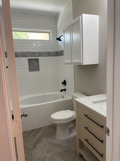 3411 Country Club Boulevard Montgomery, TX 77356 - Photo 12 of 19 a bathroom with a sink a toilet and bathtub