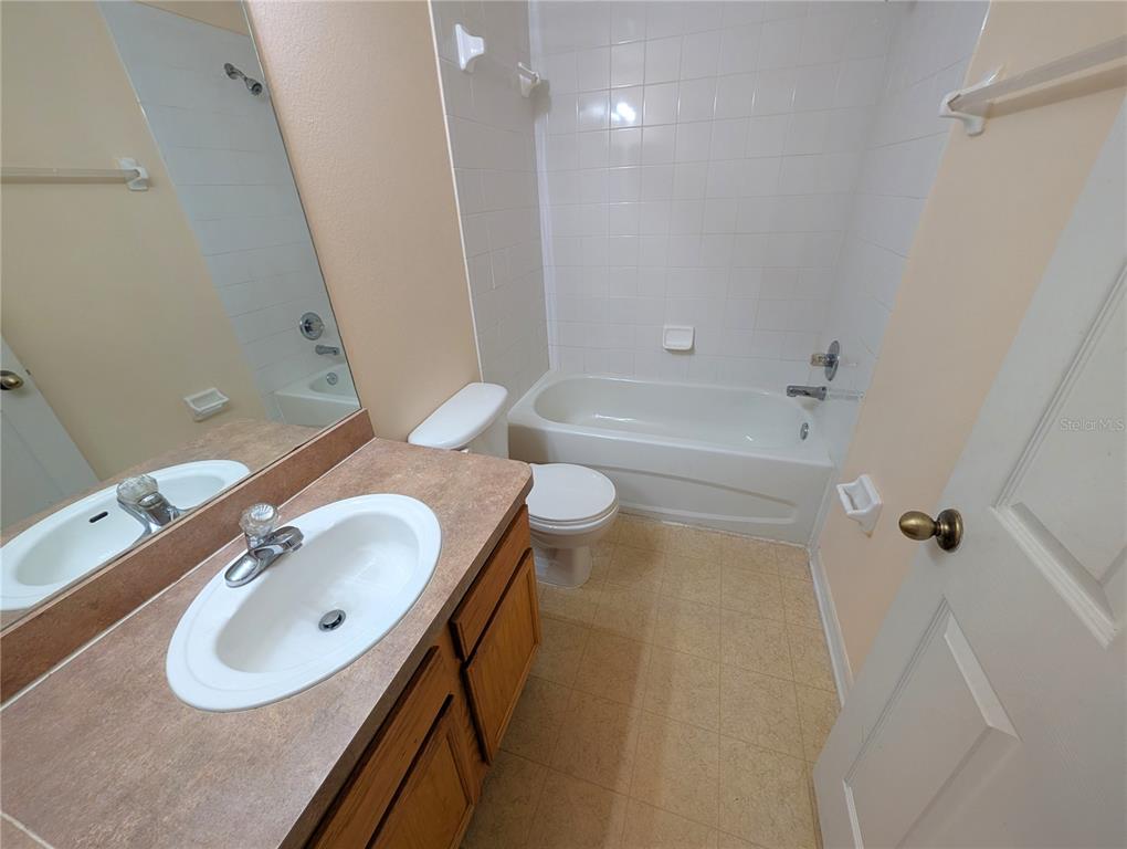 1993 Fiesta Ridge Court Tampa, FL 33604 - Photo 16 of 22