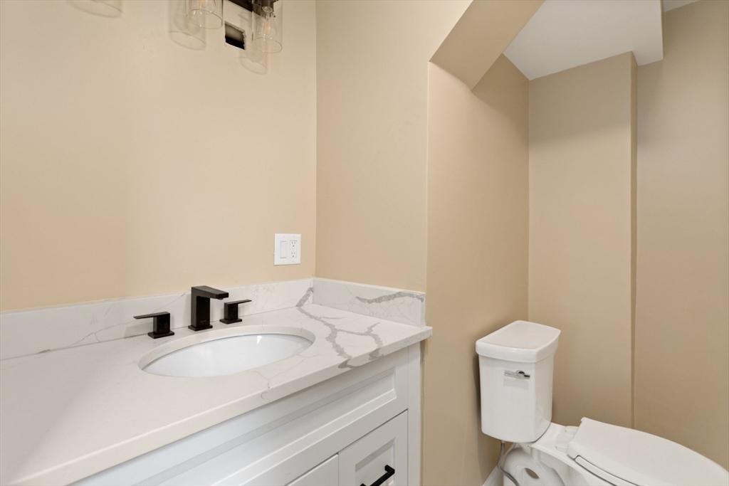29 Reynolds Road Peabody, MA 01960 - Photo 25 of 42 Gallery Image 25