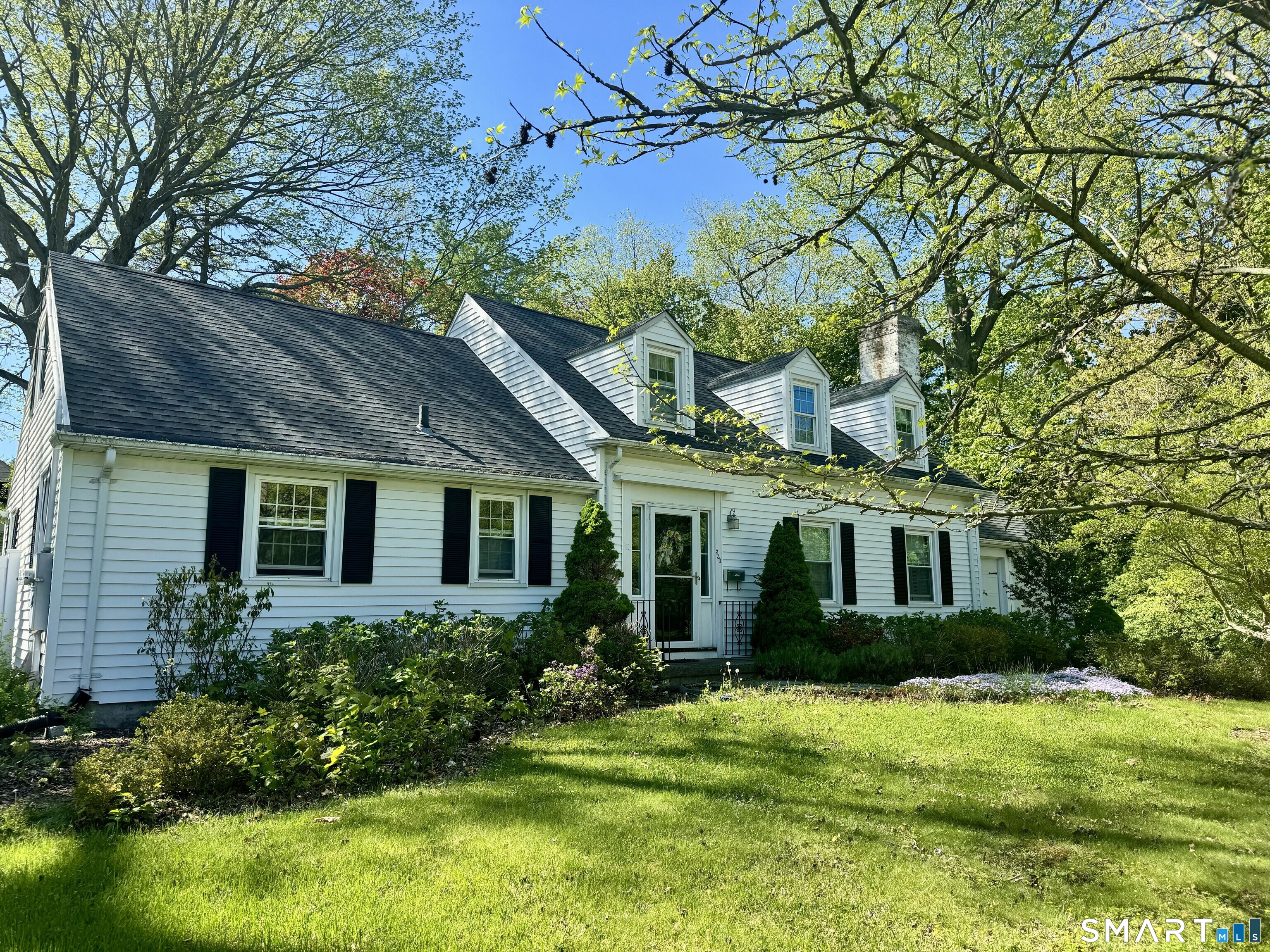 330 Ridge Road Hamden, CT 06517 - Photo 1 of 20