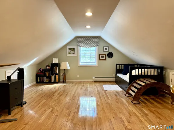 $4,600 | 330 Ridge Road, Hamden, CT 06517