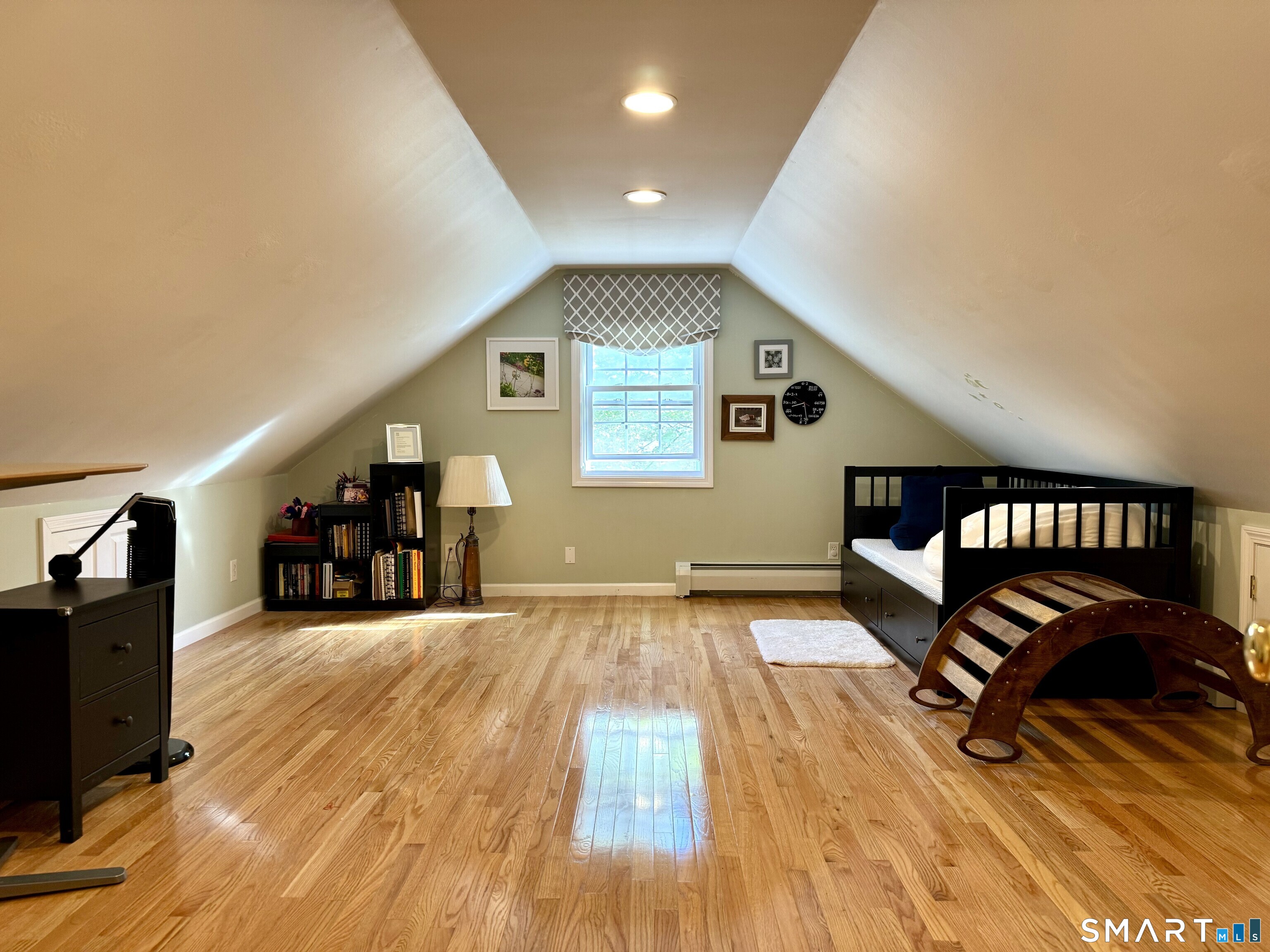 330 Ridge Road Hamden, CT 06517 - Photo 14 of 20 second floor bedroom
