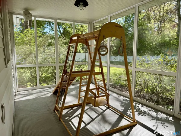 $4,600 | 330 Ridge Road, Hamden, CT 06517