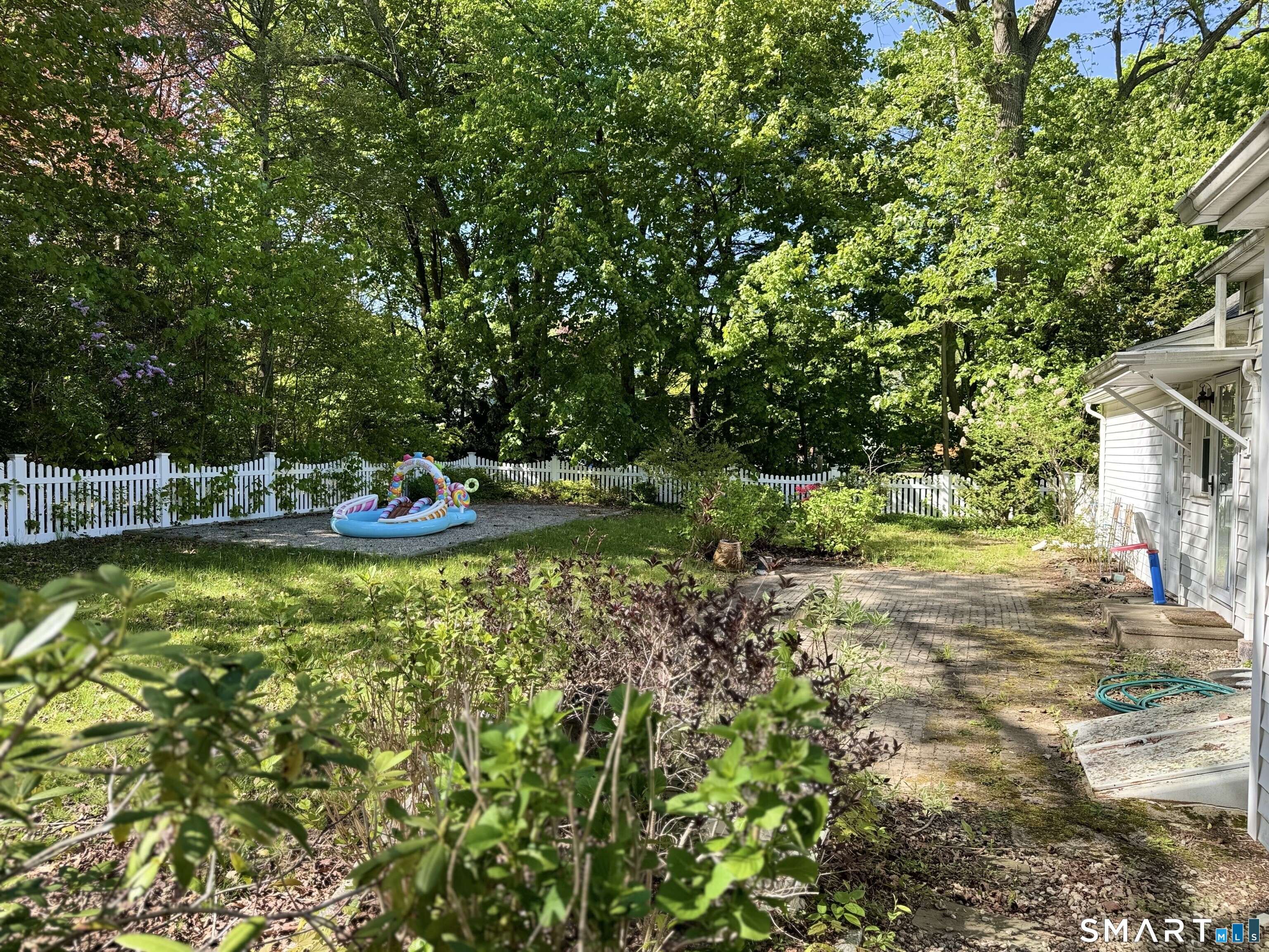 330 Ridge Road Hamden, CT 06517 - Photo 18 of 20