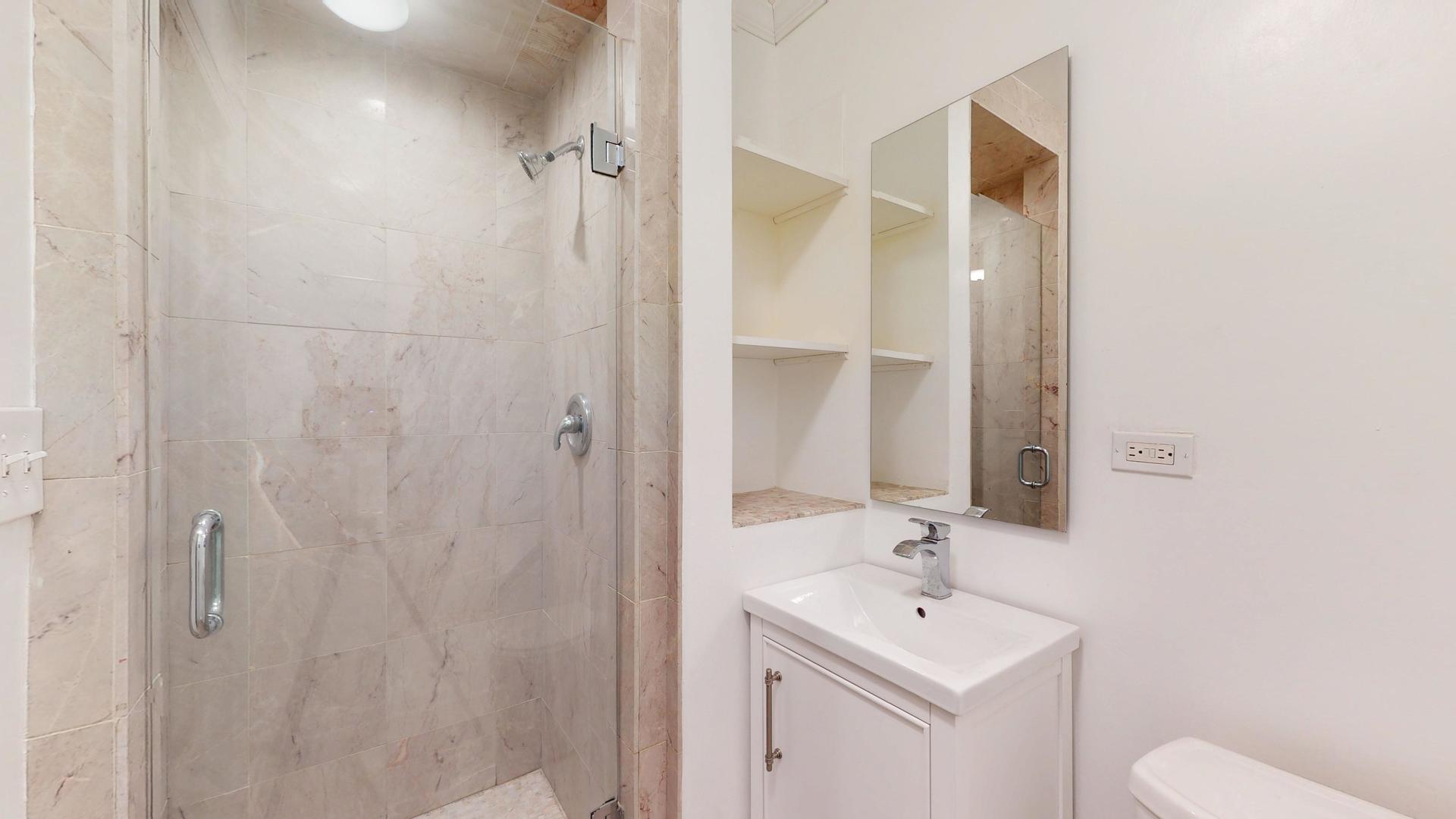 21 East Division Street, Unit GDNN Chicago, IL 60611 - Photo 5 of 5