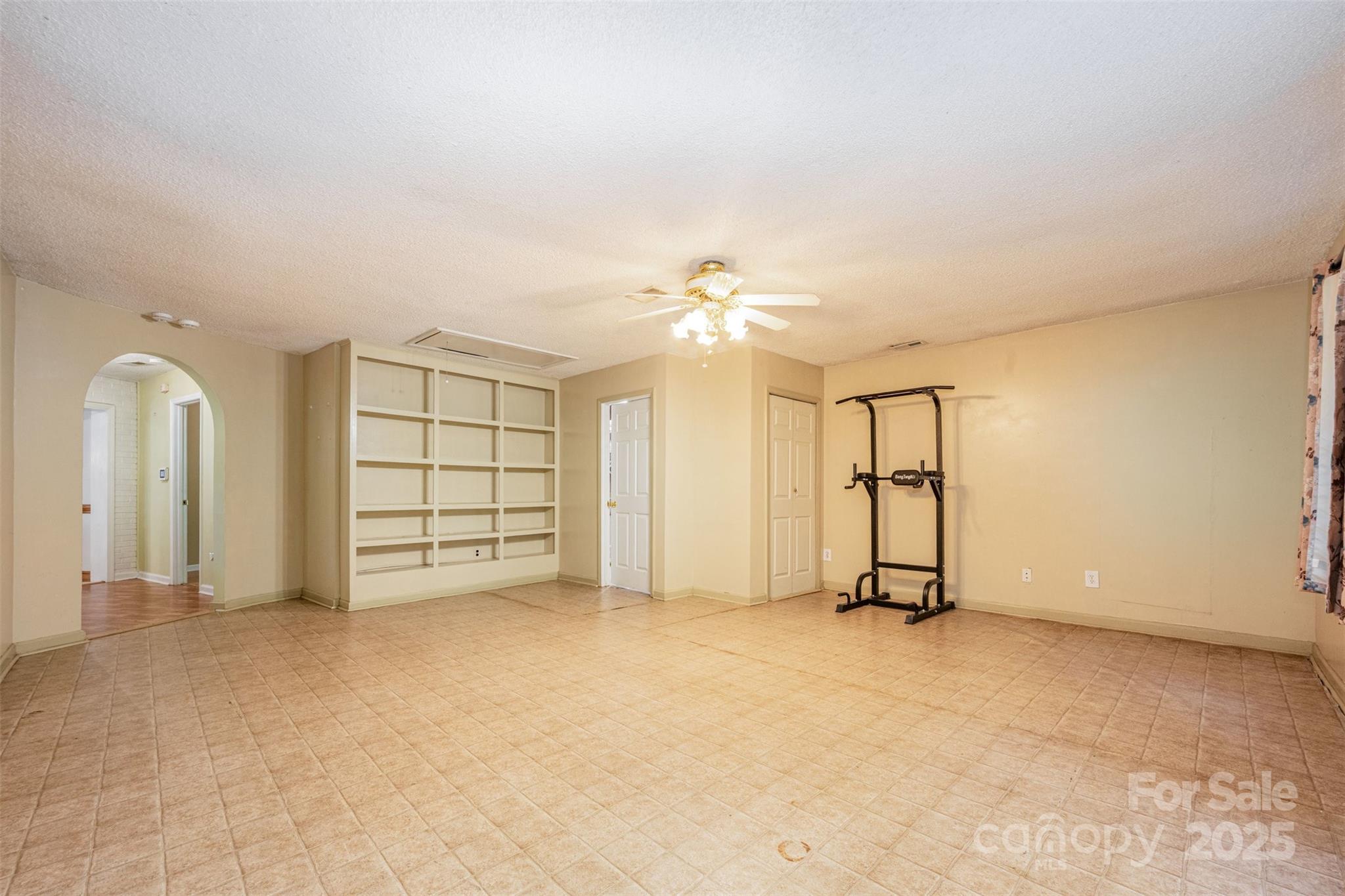 5733 Simpson Road Charlotte, NC 28216 - Photo 12 of 29 Gallery Image 12