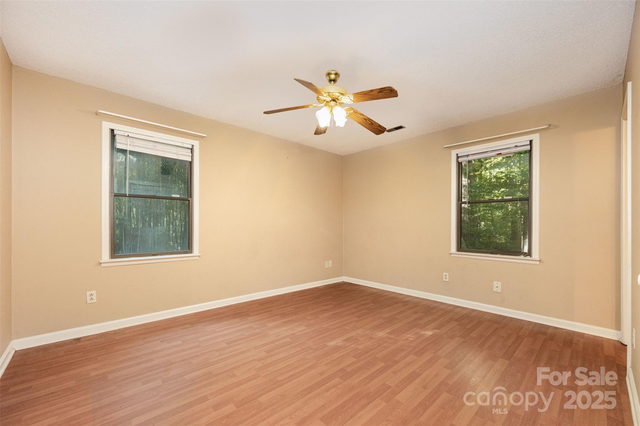 5733 Simpson Road Charlotte, NC 28216 - Photo 17 of 29 Gallery Image 17