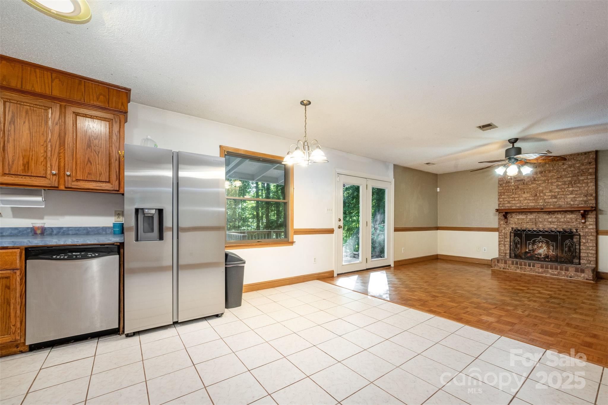 5733 Simpson Road Charlotte, NC 28216 - Photo 6 of 29 Gallery Image 6