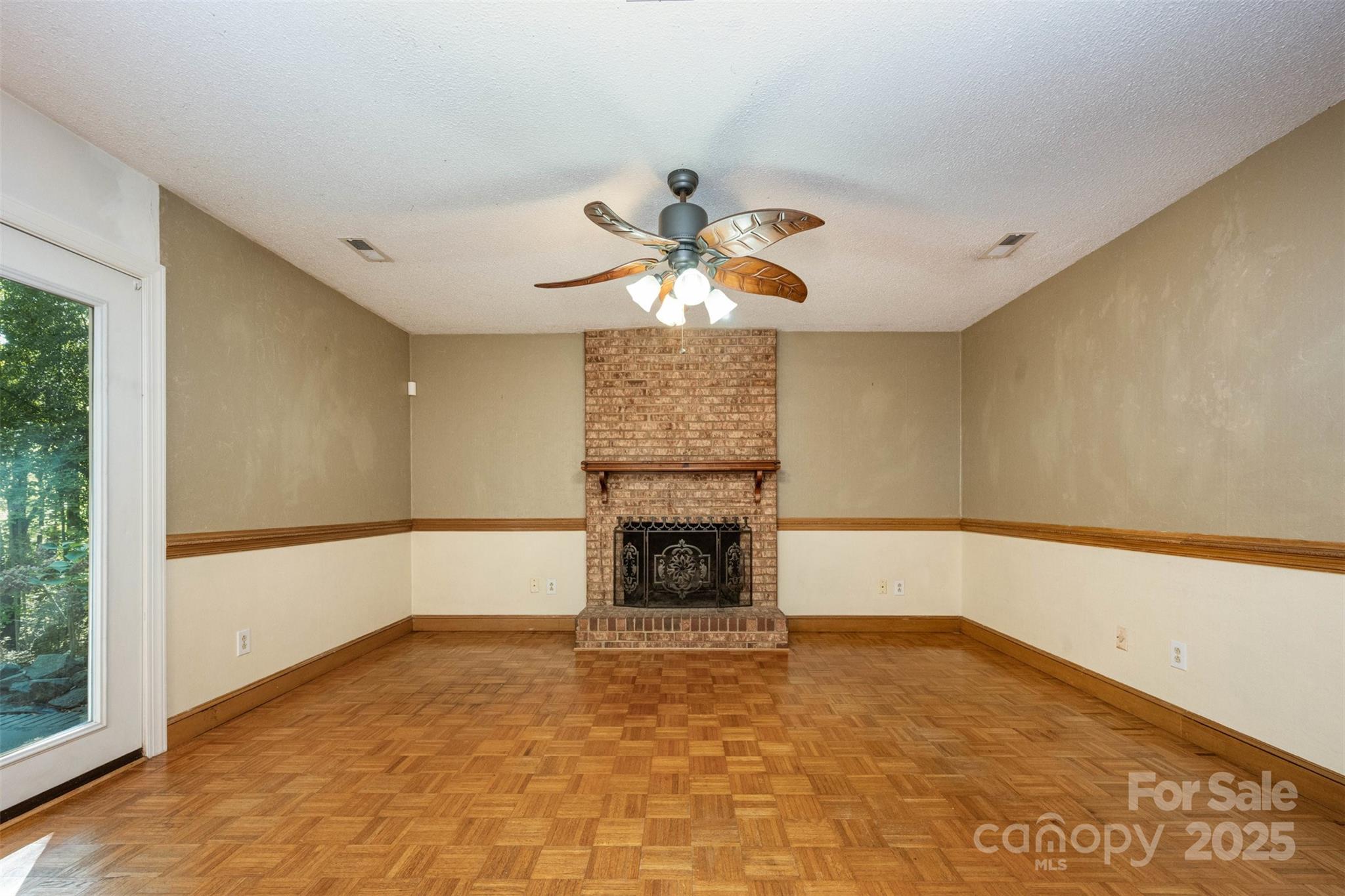 5733 Simpson Road Charlotte, NC 28216 - Photo 10 of 29 Gallery Image 10