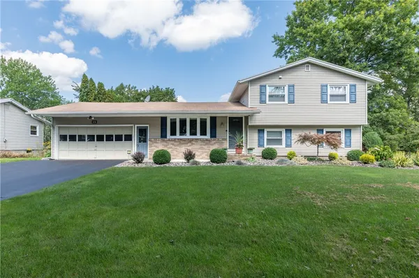 $219,900 | 29 Marlands Road, Gates, NY 14624