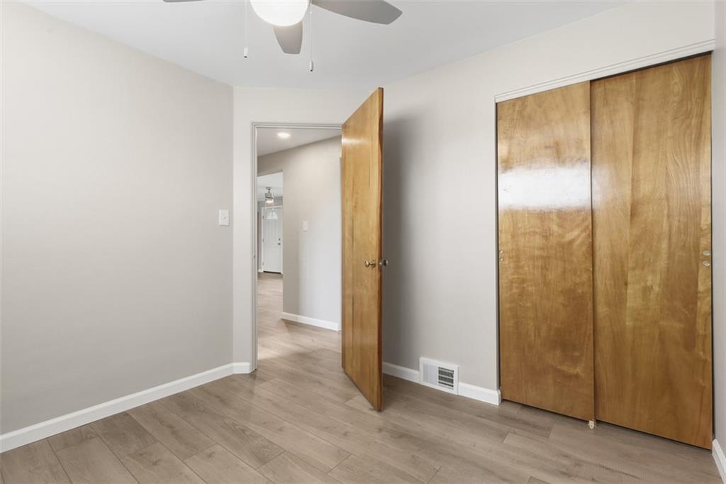 5229 Meadowcrest Road Pittsburgh, PA 15236 - Photo 14 of 35