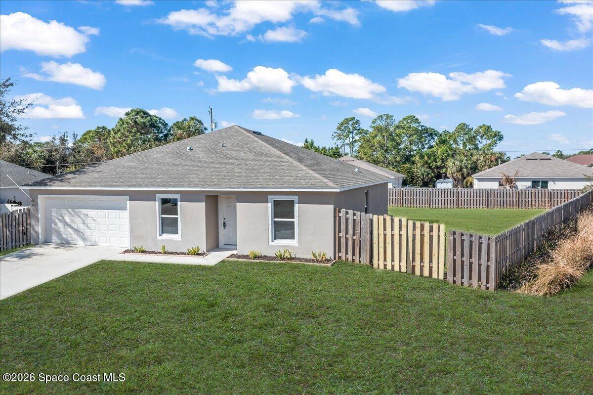 359 Hanford Road Southwest Palm Bay, FL 32908 - Photo 1 of 35 60-2