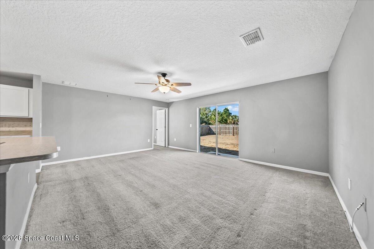 359 Hanford Road Southwest Palm Bay, FL 32908 - Photo 12 of 36 Living