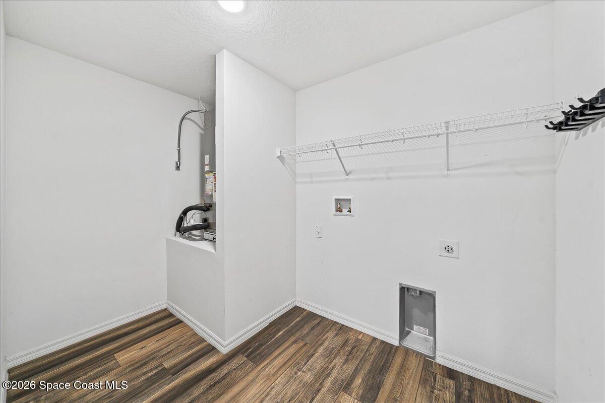 359 Hanford Road Southwest Palm Bay, FL 32908 - Photo 27 of 35 Laundry Room