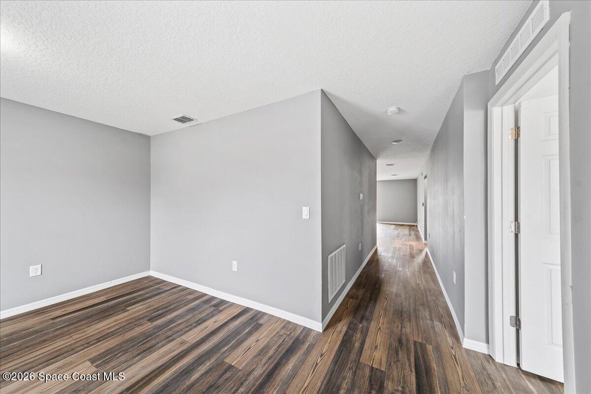 359 Hanford Road Southwest Palm Bay, FL 32908 - Photo 8 of 35 Entrance/Flex