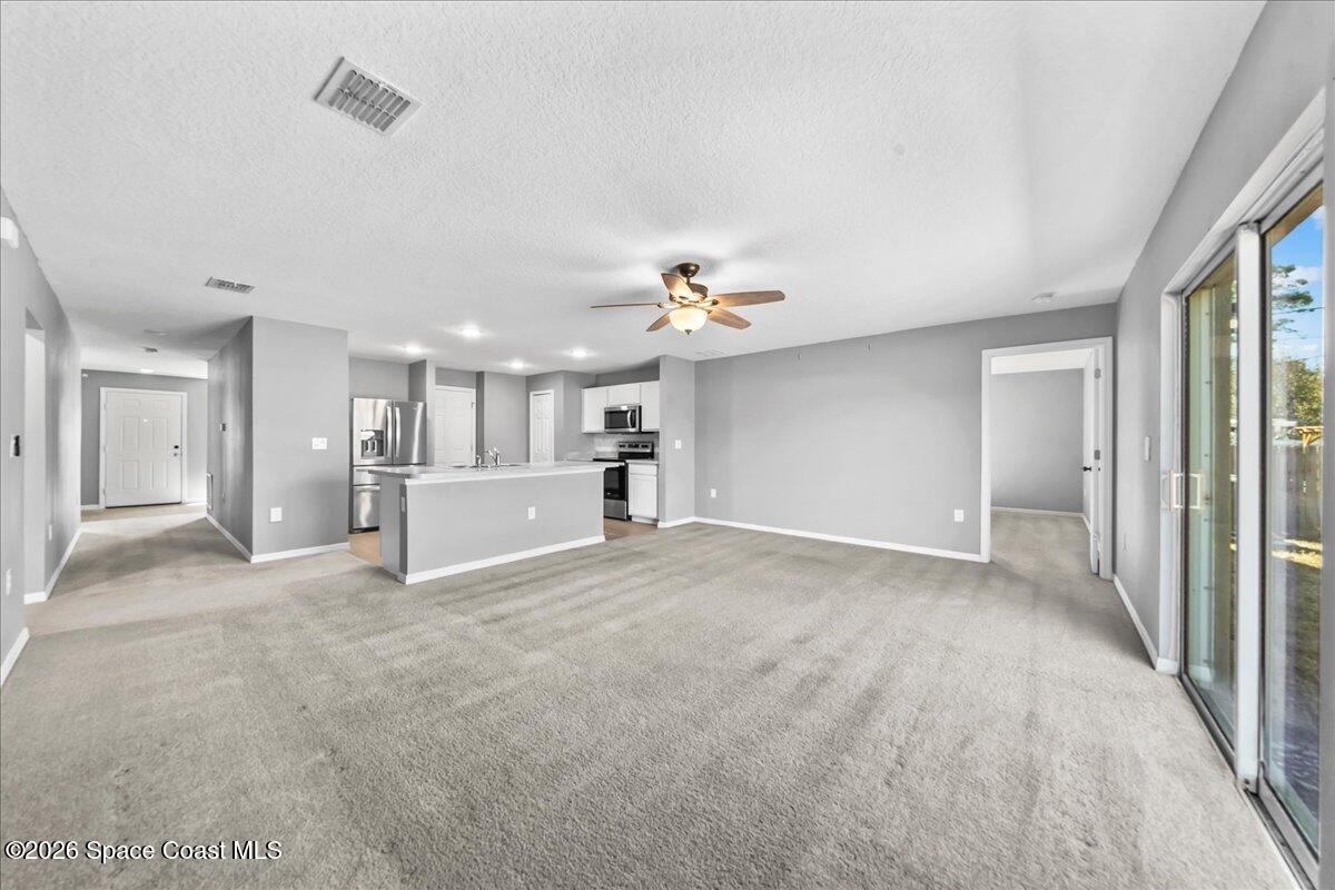 359 Hanford Road Southwest Palm Bay, FL 32908 - Photo 10 of 36 Living