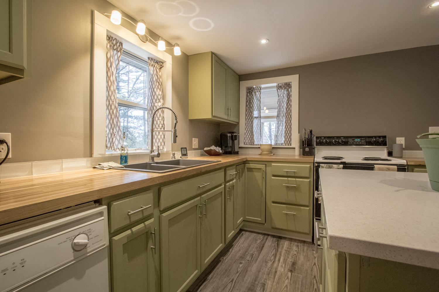 316 East Hardscrabble Road Auburn, ME 04210 - Photo 9 of 34 20190514rf-71018