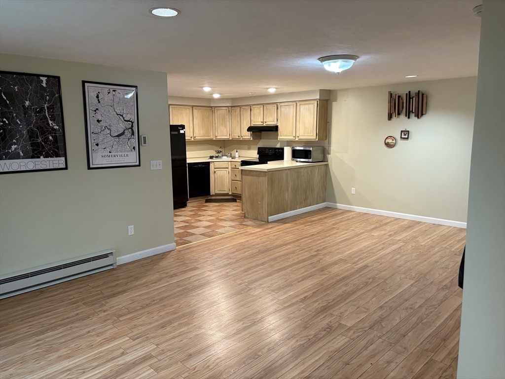 11 Hulbert Road, Unit 3 Worcester, MA 01603 - Photo 5 of 24 Gallery Image 5
