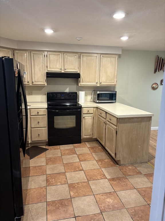 11 Hulbert Road, Unit 3 Worcester, MA 01603 - Photo 9 of 24 Gallery Image 9